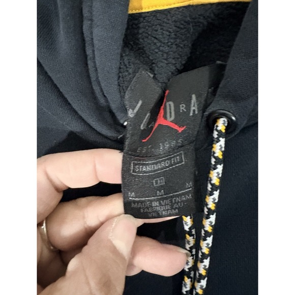 Nike Air Jordan Legacy 2 Hoodie Mens MEDIUM Black Fleece Sweatshirt - Picture 3 of 9